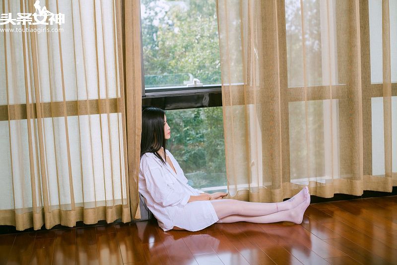 [Toutiaogirls] 2016.10.04 闺房白衬衫 灵儿-芒果图库