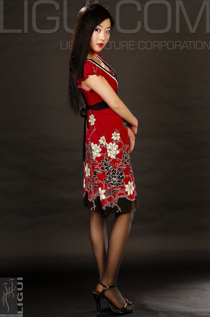 [Ligui丽柜美腿]2008.03.19 小璐璐 飄動的絲襪-芒果图库