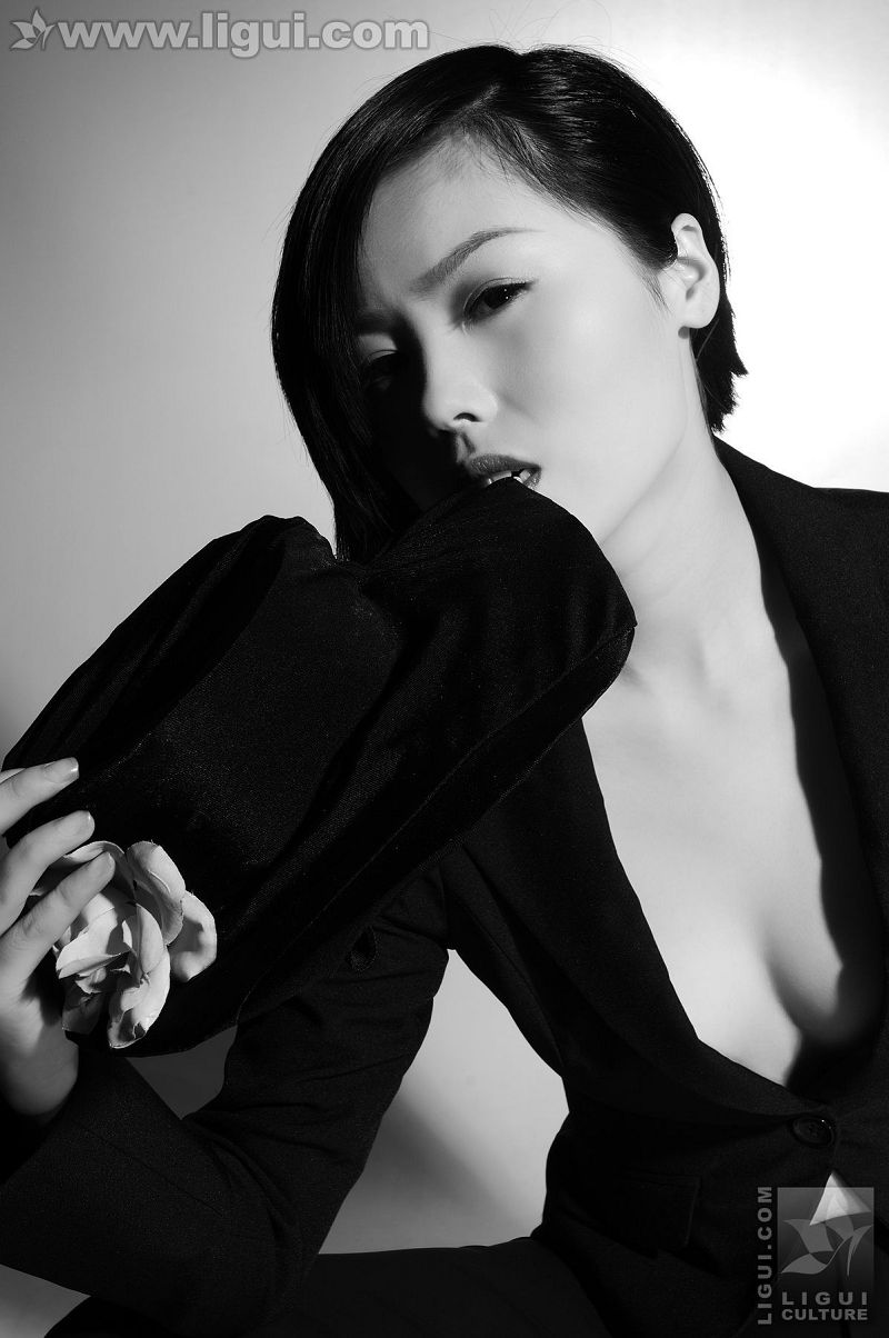 图片[4]-[Ligui丽柜美腿]2009.01.28 双面伊人从美足到丝袜的蜕变 MODEL 慕子-芒果图库