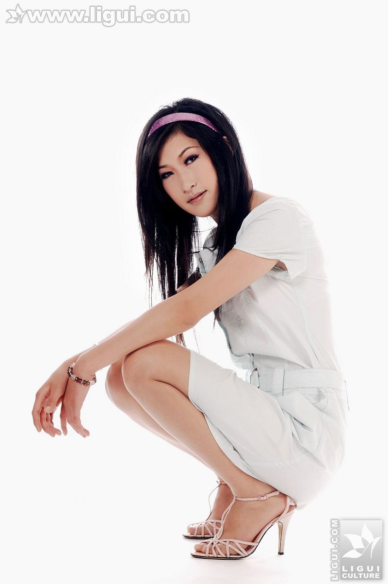 [Ligui丽柜美腿]2009.09.16 婷婷的白色风情白色诱惑 Model 婷婷-芒果图库