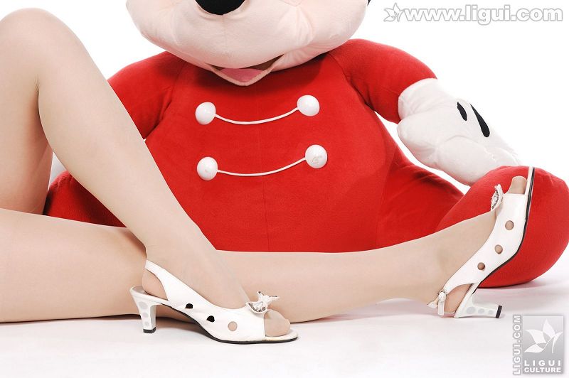 图片[4]-[Ligui丽柜美腿]2009.09.29 小倩与玩偶之丝袜美足 Model 小倩-芒果图库