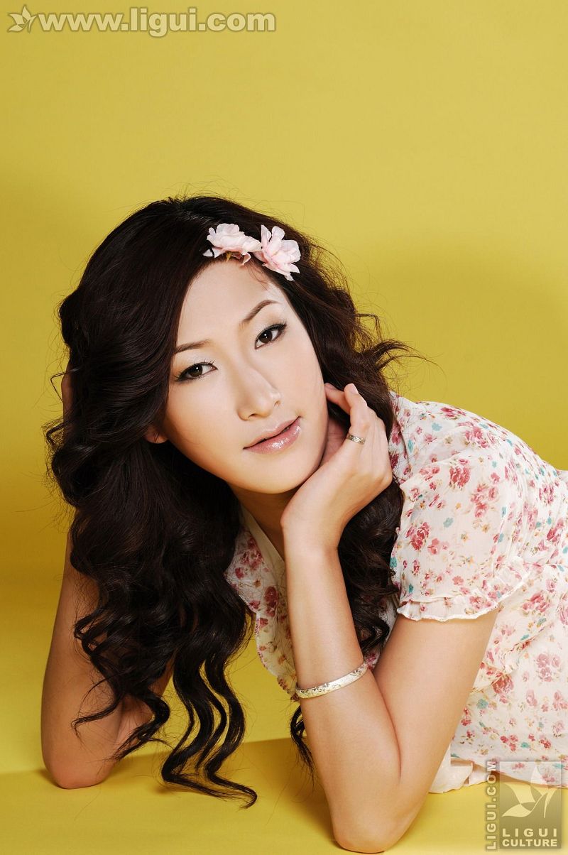 [Ligui丽柜美腿]2009.11.09 婷婷迷人风情之甜蜜蜜系列 Model 婷婷-芒果图库