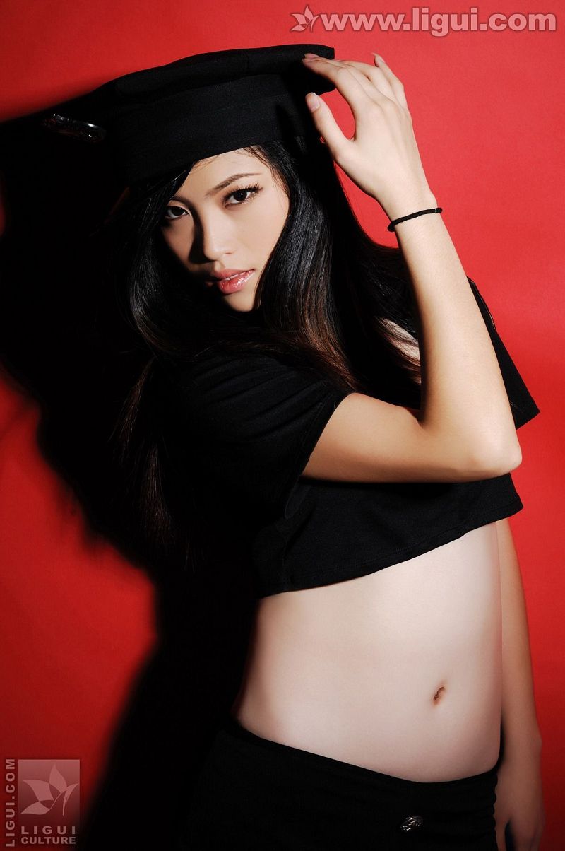 图片[2]-[Ligui丽柜美腿]2009.12.21 红色背景的性感女郎风情演绎 model 左左-芒果图库