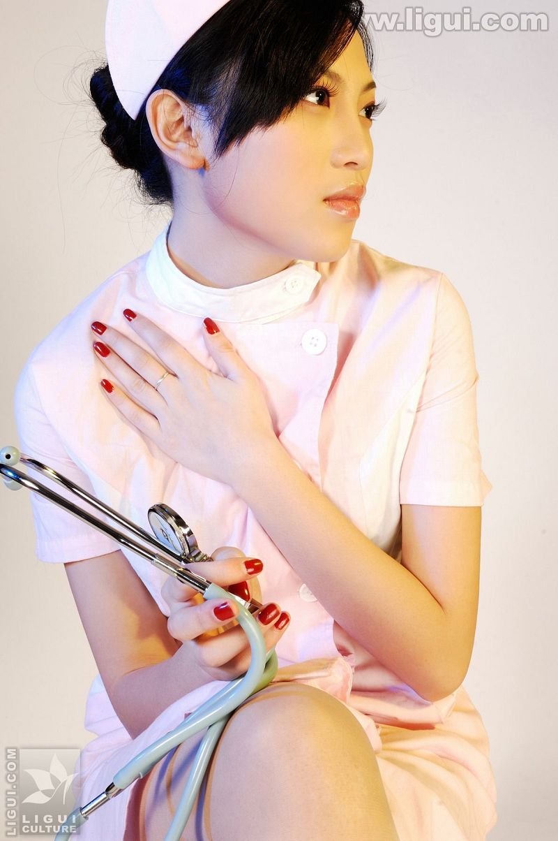[Ligui丽柜美腿]2010.02.05 完美的护士情节 model 左左-芒果图库