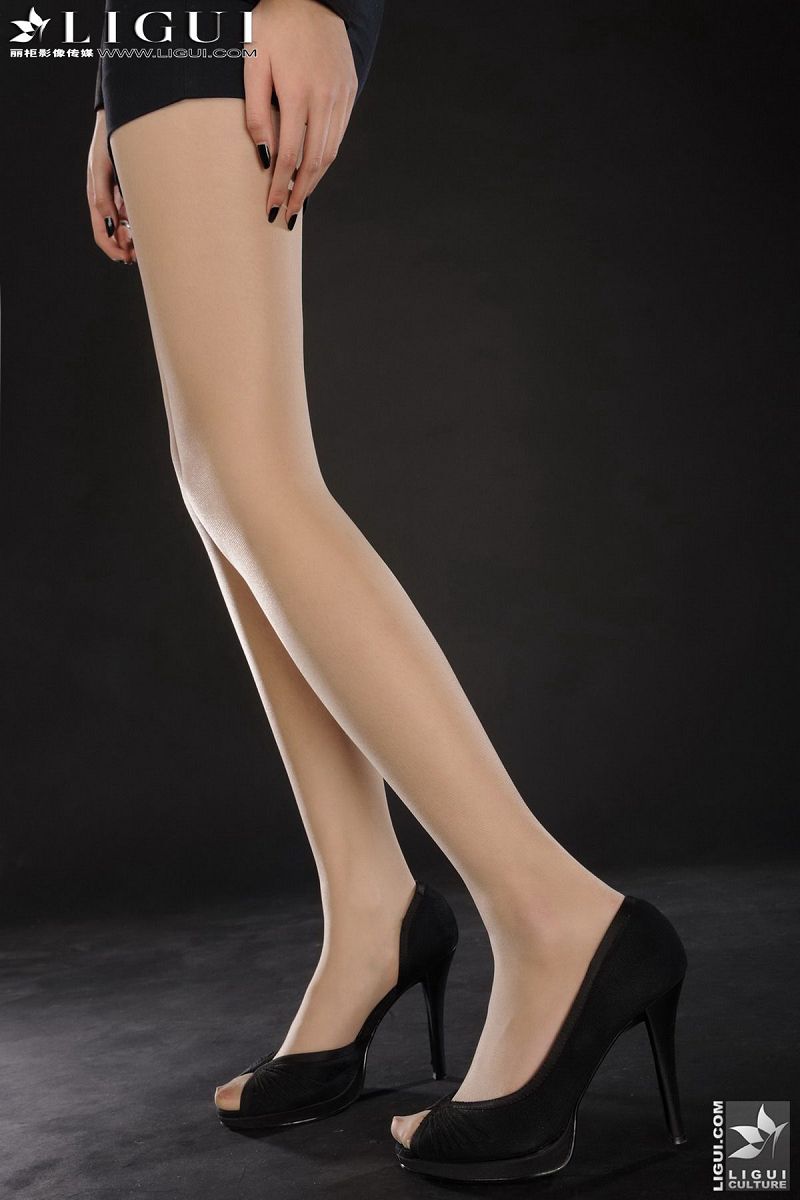 图片[7]-[Ligui丽柜美腿]2011.01.08 清新靓丽的办公室俪人 model 桃子-芒果图库