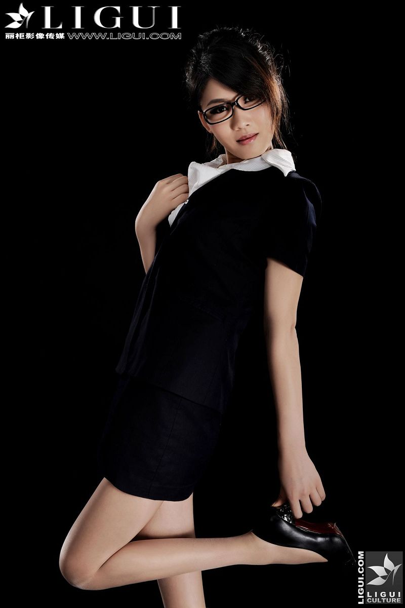 图片[6]-[Ligui丽柜美腿]2011.10.28 迷人的家庭女教師.1 model 怡萱-芒果图库