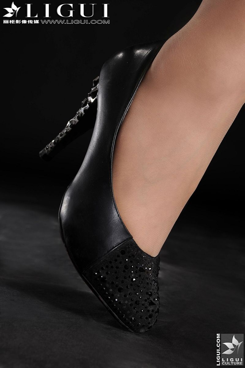 图片[5]-[Ligui丽柜美腿]2011.10.28 迷人的家庭女教師.1 model 怡萱-芒果图库
