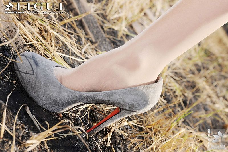 图片[4]-[Ligui丽柜美腿]2012.03.16 小镇火车站的美腿诱惑 上 model 文欣-芒果图库