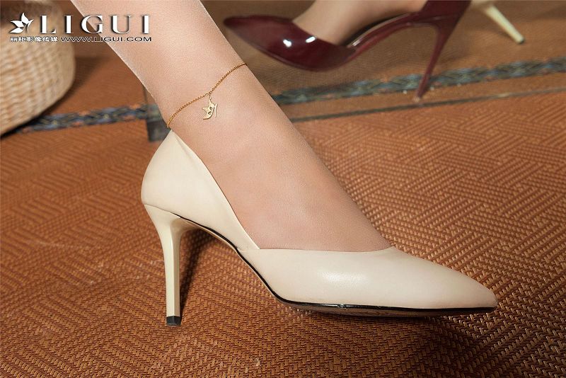 图片[5]-[Ligui丽柜美腿]2018.09.24 网络丽人 Model 雪糕&筱筱-芒果图库