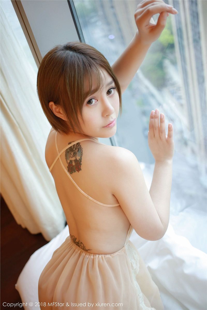 [模范学院美女] 2018.06.04 VOL.125 Evelyn艾莉-芒果图库