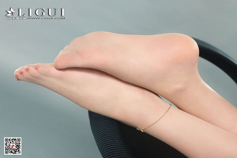 图片[5]-[Ligui丽柜美腿]2019.08.26《职场新秀》- 玲玲-芒果图库