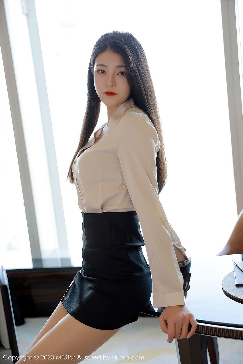 图片[8]-[模范学院美女] 2020.11.30 NO.418 Laura苏雨彤-芒果图库