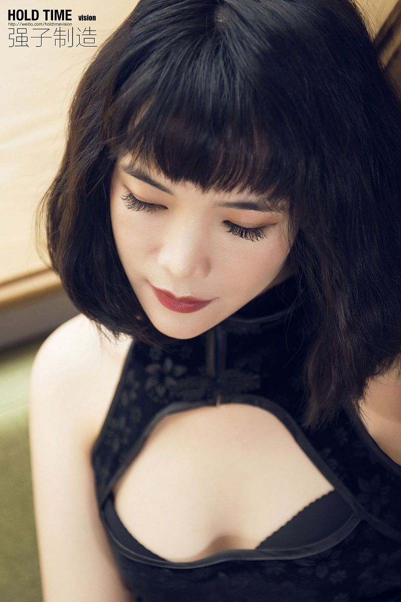 [Ligui丽柜美腿]2022.04.13《惬意的玉足》玉儿-芒果图库