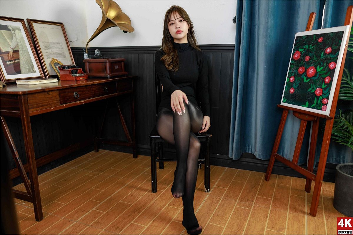 [Ligui丽柜美腿]2022.06.29 孤独的舞蹈家 小琳琳-芒果图库