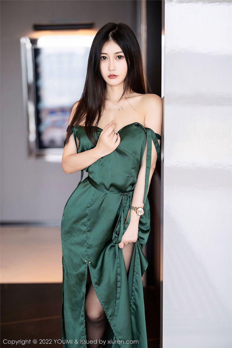 [尤蜜荟] 2022.08.31 NO.837 laura阿姣-芒果图库