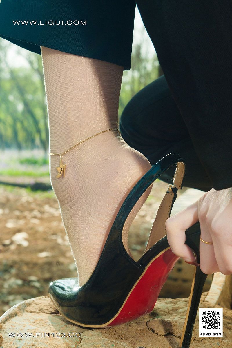 图片[3]-[Ligui丽柜美腿]2023.04.10 《野外柑丝》 心心-芒果图库