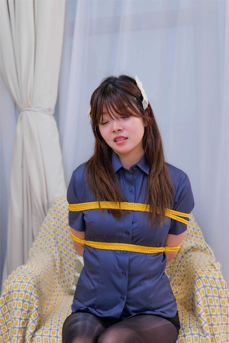 图片[7]-[Ligui丽柜美腿]2023.05.09 保洁小妹的幻想 糖果-芒果图库