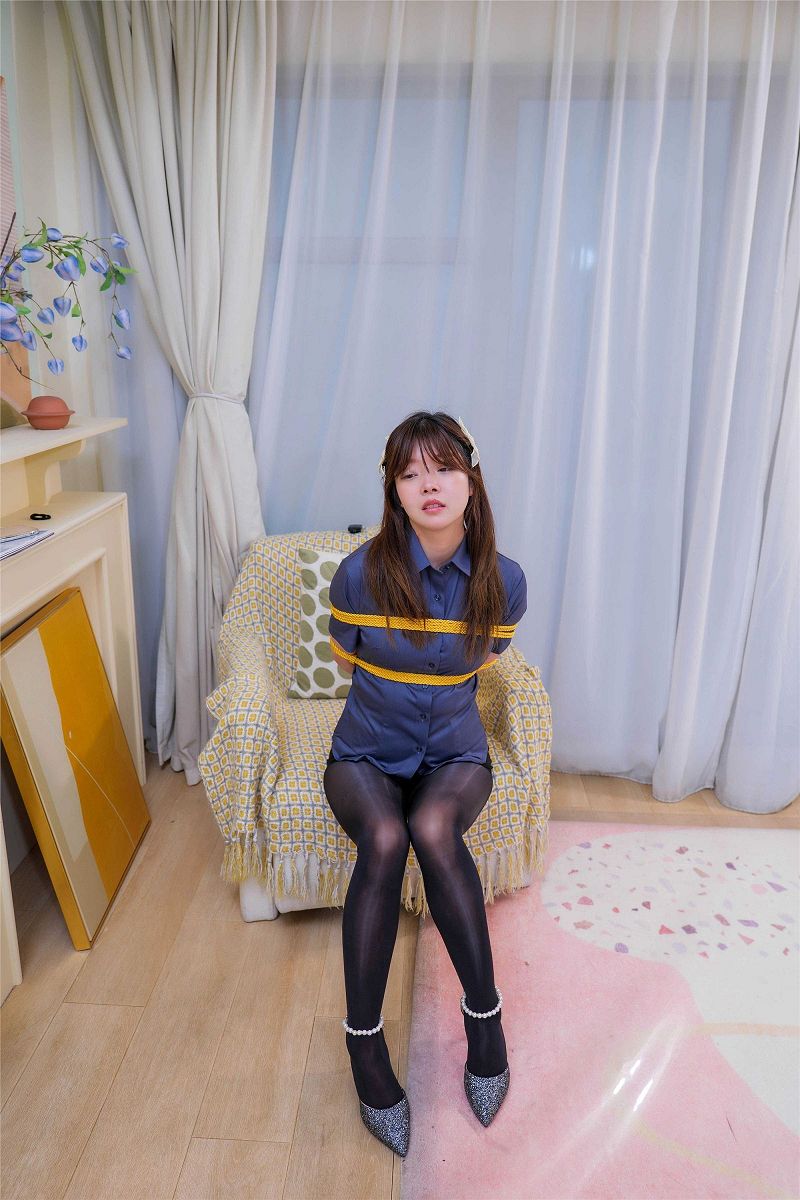 图片[4]-[Ligui丽柜美腿]2023.05.09 保洁小妹的幻想 糖果-芒果图库