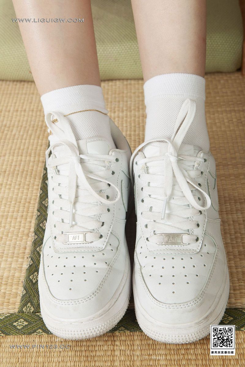 图片[2]-[Ligui丽柜美腿]2023.11.13 《邂逅玉足》私人定制 柒柒-芒果图库