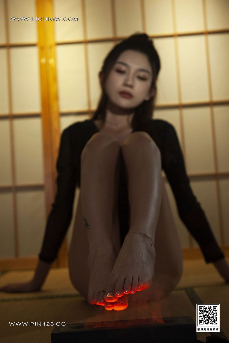 图片[5]-[Ligui丽柜美腿]2023.11.27 唇享欲足-私人定制 甜甜-芒果图库