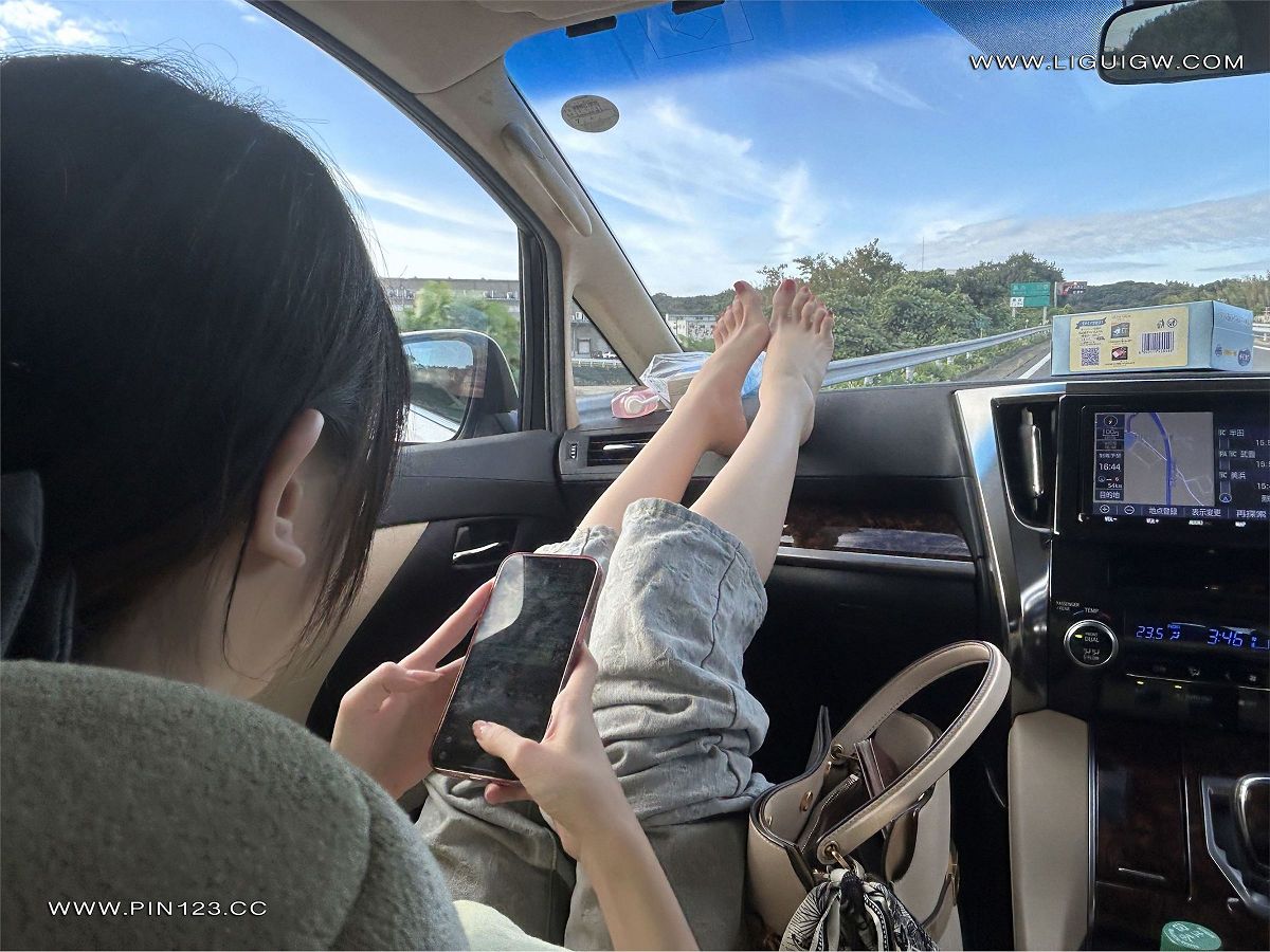 [Ligui丽柜美腿]2024.11.14 日本旅拍3 兔子-芒果图库