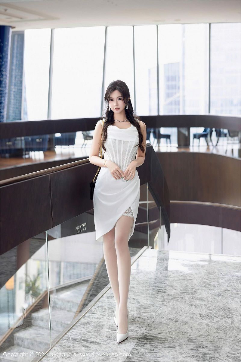 [HuaYang美女] 2024.10.12 NO.612 绮里嘉ula-芒果图库