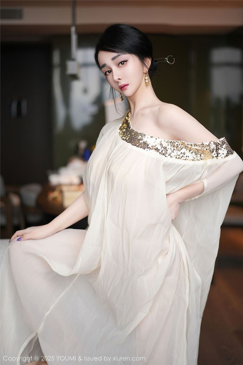 [尤蜜荟] 2025.04.25 NO.1132 允爾-芒果图库