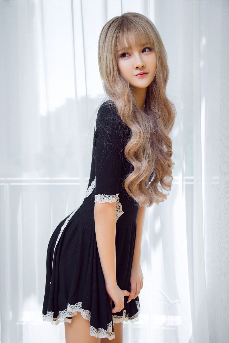 图片[2]-[Ugirls尤果写真] 高清重置 No.072 依依-芒果图库