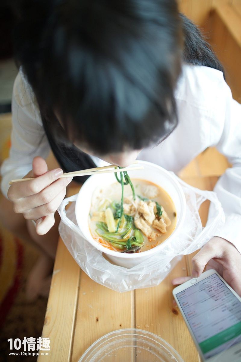 图片[4]-[ROSI美女图]口罩系列 2017.01.01 NO.203-芒果图库