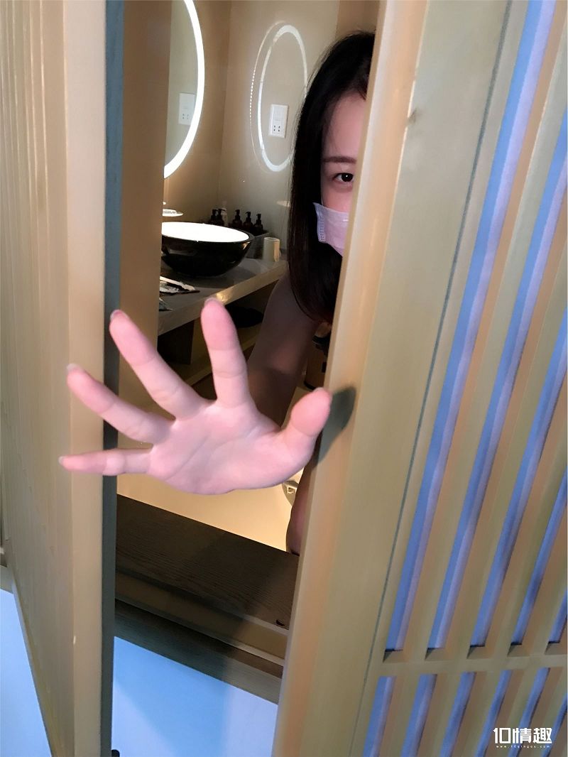 图片[5]-[ROSI美女图]口罩系列 2018.01.04 NO.571-芒果图库