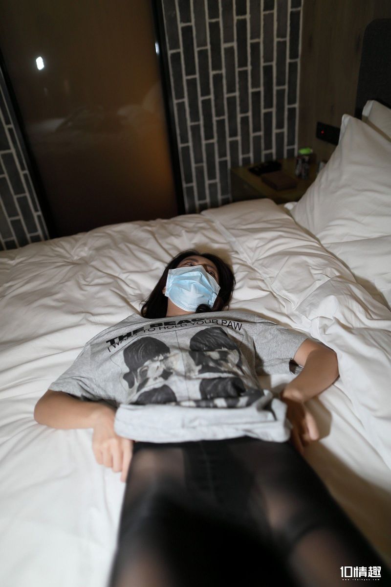 图片[4]-[ROSI美女图]口罩系列 2018.01.22 NO.589-芒果图库