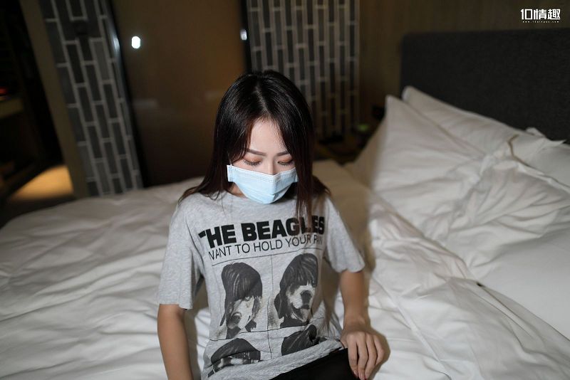 图片[2]-[ROSI美女图]口罩系列 2018.01.22 NO.589-芒果图库