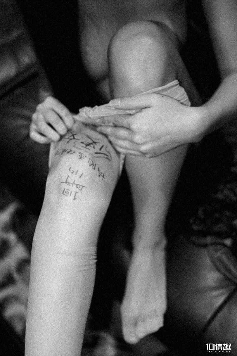 [ROSI美女图]口罩系列 2018.03.06 NO.632-芒果图库