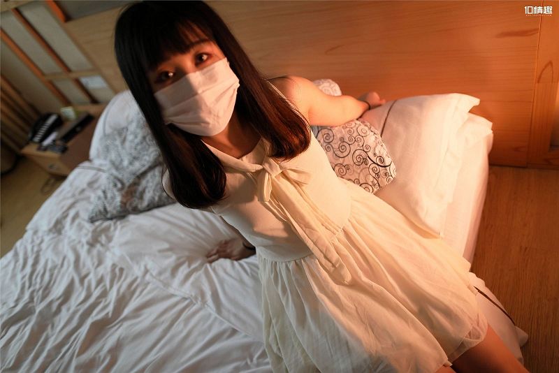 图片[2]-[ROSI美女图]口罩系列 2018.04.25 NO.682-芒果图库