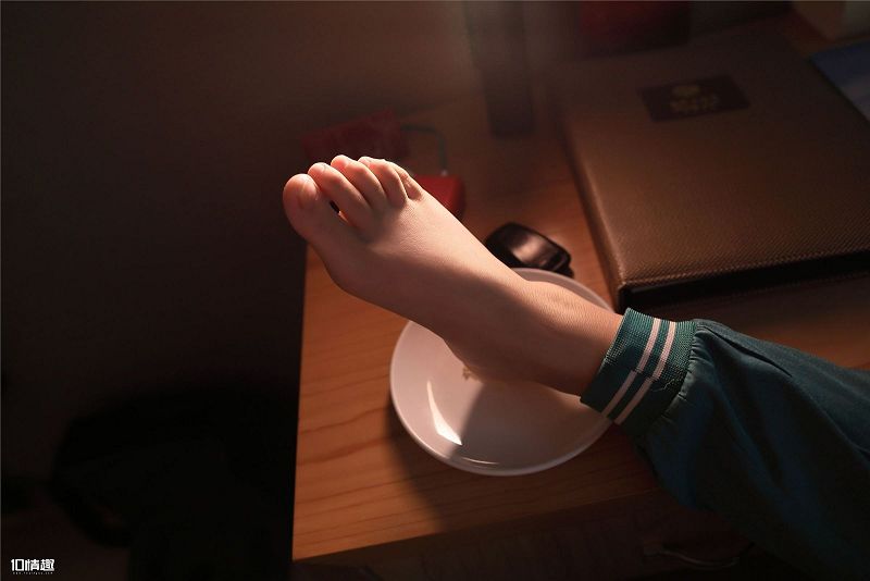 图片[4]-[ROSI美女图]口罩系列 2018.05.27 NO.714-芒果图库