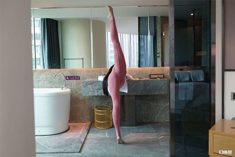 [ROSI美女图]口罩系列 2018.05.29 NO.716-芒果图库