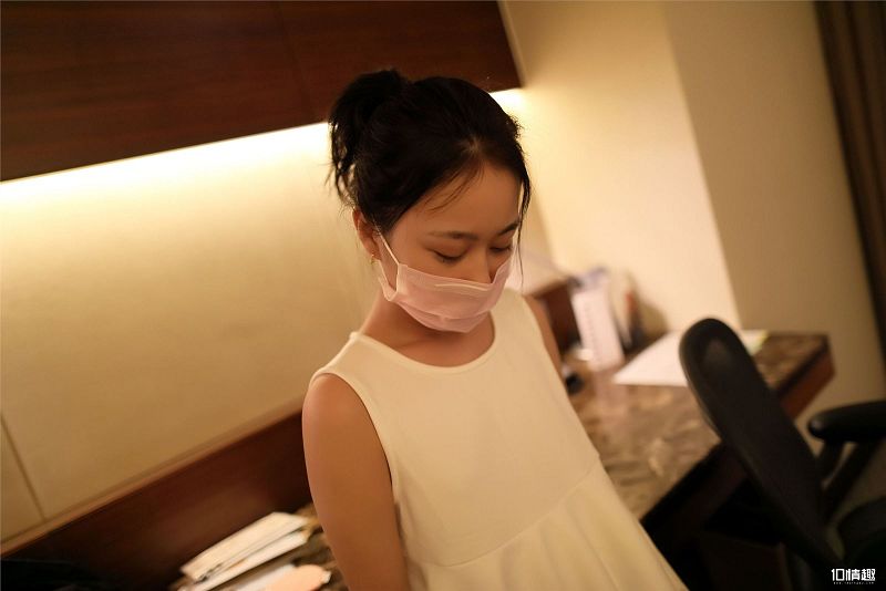 [ROSI美女图]口罩系列 2018.06.13 NO.731-芒果图库