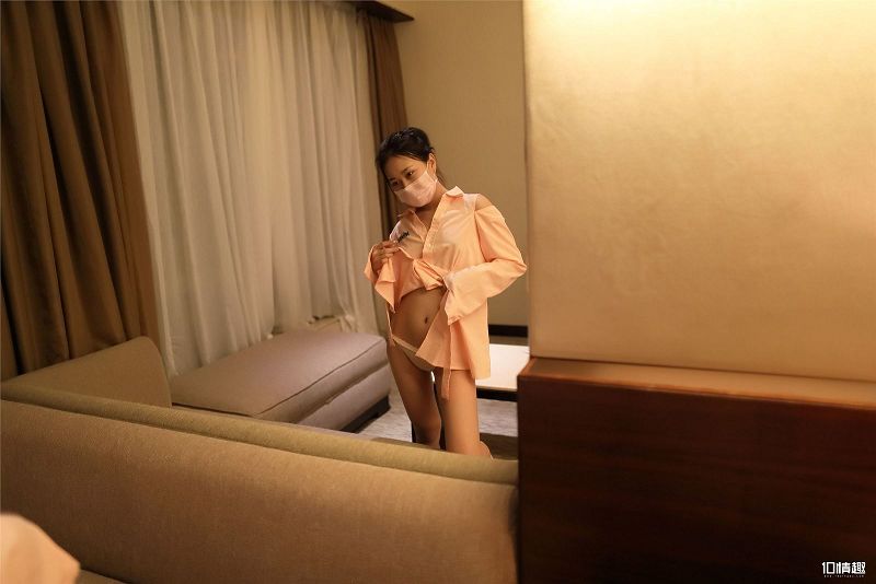 图片[4]-[ROSI美女图]口罩系列 2018.06.29 NO.747-芒果图库