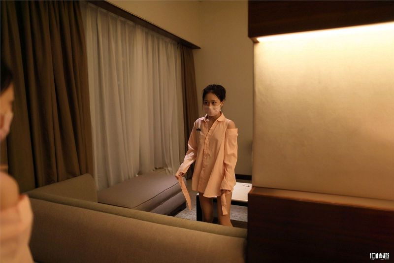 [ROSI美女图]口罩系列 2018.06.29 NO.747-芒果图库