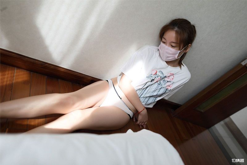 [ROSI美女图]口罩系列 2018.09.09 NO.819-芒果图库