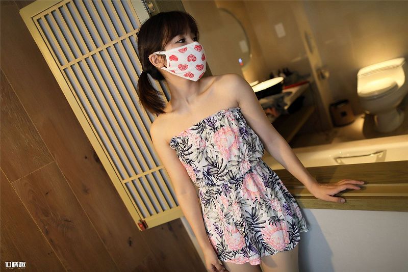 [ROSI美女图]口罩系列 2018.09.10 NO.820-芒果图库