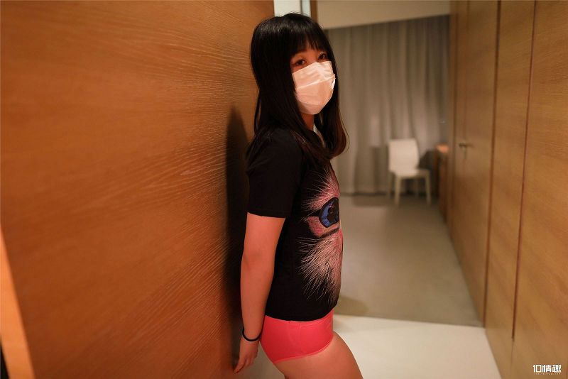 [ROSI美女图]口罩系列 2018.10.30 NO.870-芒果图库