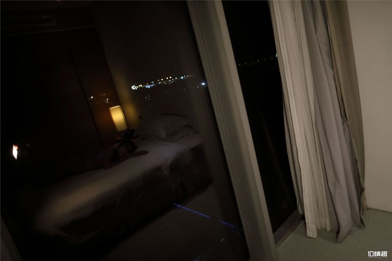 [ROSI美女图]口罩系列 2018.12.10 NO.911-芒果图库