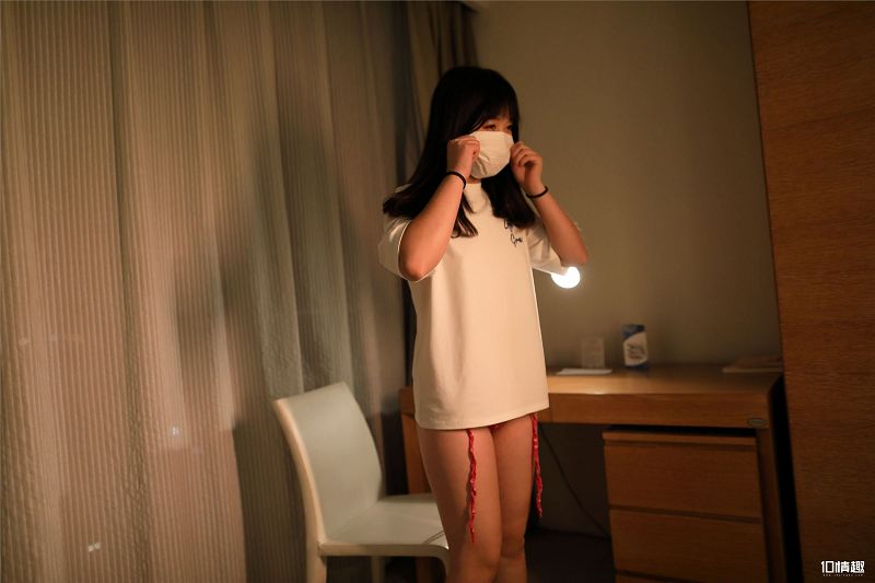 [ROSI美女图]口罩系列 2018.12.15 NO.916-芒果图库