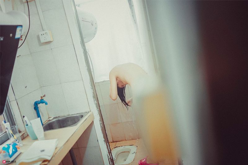 [ROSI美女图]2018.09.06 闺房 NO.0001-芒果图库