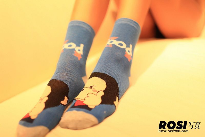 图片[4]-[ROSI美女图]2011.11.03 NO.144-芒果图库