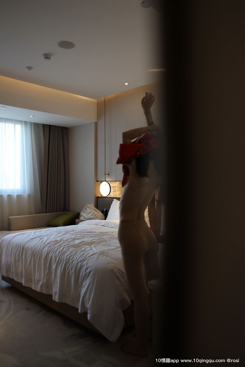 [ROSI美女图]口罩系列 2019.12.13 NO.1279-芒果图库