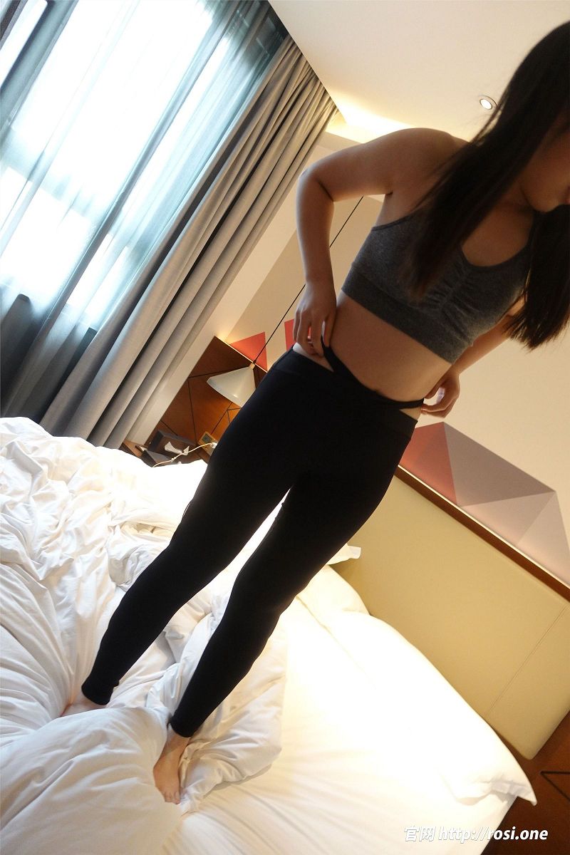 [ROSI美女图]2021.04.24 NO.3428-芒果图库