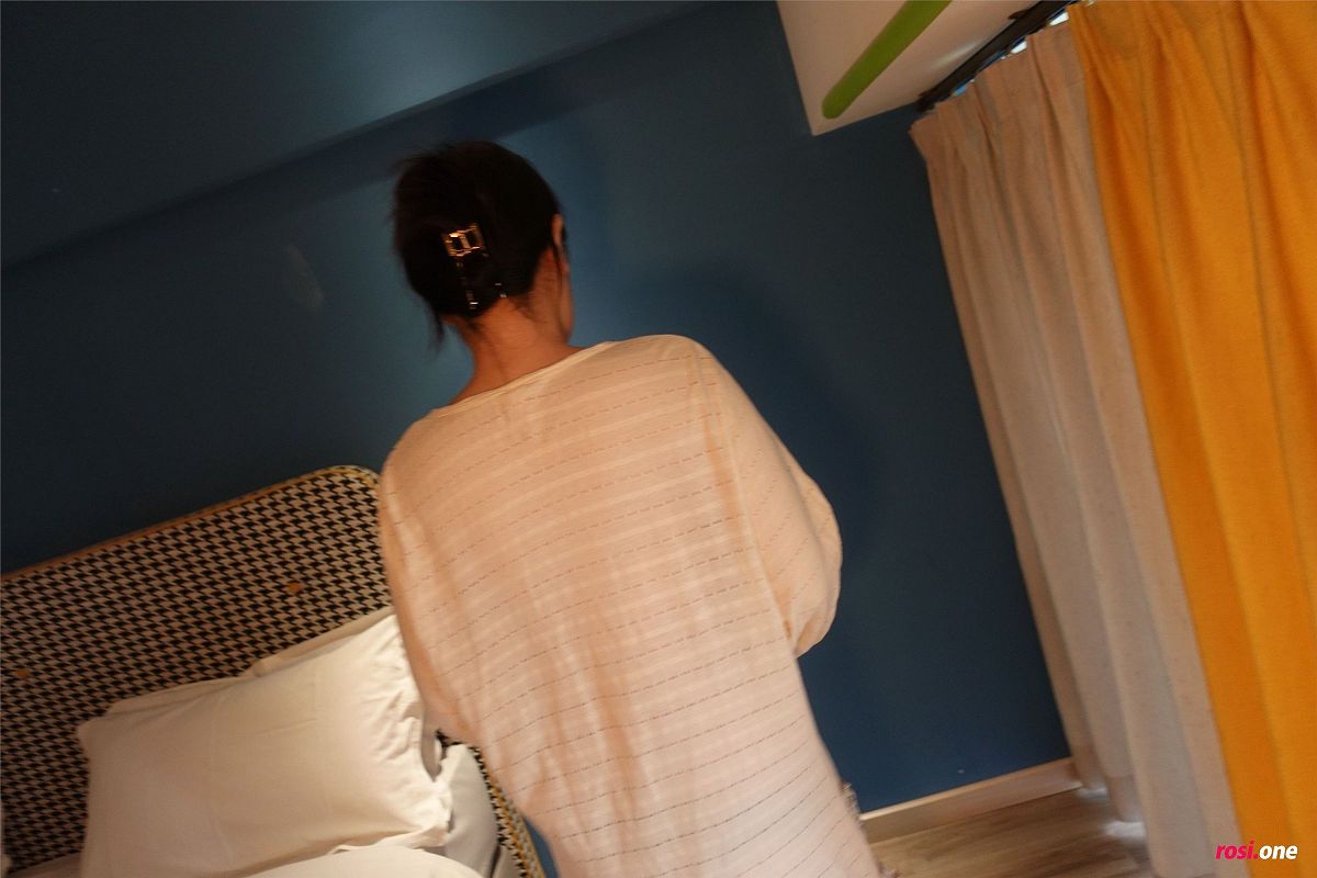 [ROSI美女图]2021.08.16 NO.3542-芒果图库