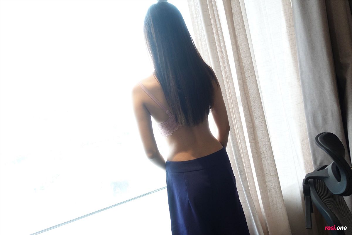 [ROSI美女图]2021.08.31 NO.3557-芒果图库